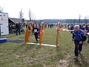 Kinder und Jugendliche beim Possenlauf (Foto: Karl-Heinz Herrmann)