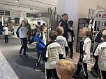 Junge Preu&szlig;en zu Besuch beim Sponsor (Foto: B.Harbauer)