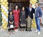 Er&ouml;ffnungsfeier mit geladenen G&auml;sten im Punjabi Bad&acute;sha (Foto: Eva Maria Wiegand)