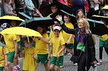 211. Brunnenfestumzug in Bad Langensalza mit vielen fr&ouml;hlichen Akteuren (Foto: Eva Maria Wiegand)