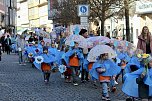 Einhundertundzwanzig Kindergartenkinder feierten mit ihren Erzieherinnen und Erziehern das 20. Jubil&auml;um des Schwefel-Sole-Heilbades Bad Langensalza mit einem Festumzug (Foto: Eva Maria Wiegand)