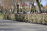 Verabschiedungsappell von Major Baumbach (Aufklärungsbataillons 13 - Standort Gotha) auf dem Jahnplatz in Bad Langensalza (Foto: Eva Maria Wiegand) Verabschiedungsappell von Major Baumbach (Aufklärungsbataillons 13 - Standort Gotha) auf dem Jahnplatz in Bad Langensalza (Foto: Eva Maria Wiegand)