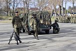 Verabschiedungsappell von Major Baumbach (Aufklärungsbataillons 13 - Standort Gotha) auf dem Jahnplatz in Bad Langensalza (Foto: Eva Maria Wiegand) Verabschiedungsappell von Major Baumbach (Aufklärungsbataillons 13 - Standort Gotha) auf dem Jahnplatz in Bad Langensalza (Foto: Eva Maria Wiegand)