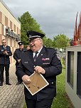 Ehrung der Alterskameraden - Feuerwehrstele vor dem Barbaraheim M&uuml;hlhausen (Foto: LRA Unstrut-Hainich-Kreis)