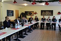 Bild: Weihnachtsfriede rund um den Possen