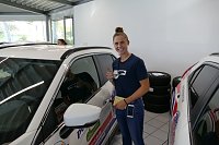 Autos an THC-Mädels übergeben Bild: Autos an THC-Mädels übergeben