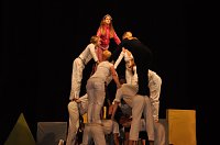 Bild: Salto Mortale im Theater