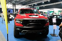 Bild: Peter Blei unterwegs auf der Erfurter Automobilmesse