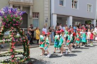 Festumzug zum Brunnenfest Bild: Festumzug zum Brunnenfest