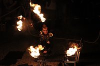 Atemberaubendes Feuerspektakel auf dem Töpfermarkt in Bad Langensalza Bild: Atemberaubendes Feuerspektakel auf dem Töpfermarkt in Bad Langensalza