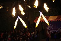 Atemberaubendes Feuerspektakel auf dem Töpfermarkt in Bad Langensalza Bild: Atemberaubendes Feuerspektakel auf dem Töpfermarkt in Bad Langensalza