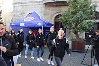 Bild: Vorstellung des neuen THC-Teams gestern auf dem Langensalzaer Neumarkt