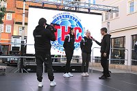Bild: Vorstellung des neuen THC-Teams gestern auf dem Langensalzaer Neumarkt