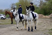 Auch der 20. Novalisritt endete wieder am Pflegeheim "Schloss Sophie von Kühn" in Grüningen Bild: Auch der 20. Novalisritt endete wieder am Pflegeheim "Schloss Sophie von Kühn" in Grüningen