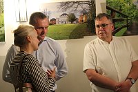 Bild: Vernissage zu "Impressionen aus den Partnerst&auml;dten"