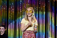 Bild: Theatergruppe des Salza-Gymnasiums feierte umjubelte Premiere mit ihren St&uuml;ck Alice im ANDERLAND, frei nach Lewis Carrol.