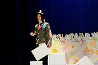 Bild: Theatergruppe des Salza-Gymnasiums feierte umjubelte Premiere mit ihren St&uuml;ck Alice im ANDERLAND, frei nach Lewis Carrol.