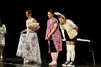 Bild: Theatergruppe des Salza-Gymnasiums feierte umjubelte Premiere mit ihren St&uuml;ck Alice im ANDERLAND, frei nach Lewis Carrol.