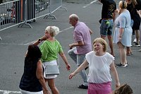 Begeisterte Zuschauerinnen und Zuschauer beim "ABBA Dream Tribute" Konzert in Bad Langensalza Bild: Begeisterte Zuschauerinnen und Zuschauer beim "ABBA Dream Tribute" Konzert in Bad Langensalza