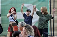 Begeisterte Zuschauerinnen und Zuschauer beim "ABBA Dream Tribute" Konzert in Bad Langensalza Bild: Begeisterte Zuschauerinnen und Zuschauer beim "ABBA Dream Tribute" Konzert in Bad Langensalza