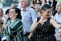 Begeisterte Zuschauerinnen und Zuschauer beim "ABBA Dream Tribute" Konzert in Bad Langensalza Bild: Begeisterte Zuschauerinnen und Zuschauer beim "ABBA Dream Tribute" Konzert in Bad Langensalza