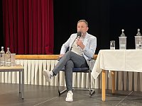 Bild: Szenen einer kontroversen Fragestunde