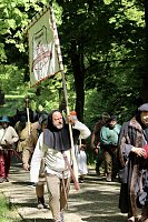 500 Jahre nach dem Bauernkrieg stellen 30 Darsteller in historischen Gewändern den Müntzer-Zug nach und machen Station in Ebeleben Bild: 500 Jahre nach dem Bauernkrieg stellen 30 Darsteller in historischen Gewändern den Müntzer-Zug nach und machen Station in Ebeleben