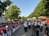 Bild: Das 213. Brunnenfest ist er&ouml;ffnet