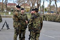 Bild: Verabschiedungsappell von Major Baumbach (Aufkl&auml;rungsbataillons 13 - Standort Gotha) auf dem Jahnplatz in Bad Langensalza