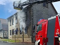 Bild: In Menteroda geriet am Donnerstag ein Wohnhaus in Brand.