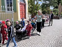 Kinderumzug der Anni-Berger-Stiftung durch Bad Langensalza Bild: Kinderumzug der Anni-Berger-Stiftung durch Bad Langensalza