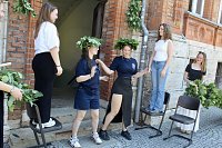 Salza Gymnasium in Bad Langensalza verabschiedet sich von seinen Abiturienten verabschieden sich Bild: Salza Gymnasium in Bad Langensalza verabschiedet sich von seinen Abiturienten verabschieden sich