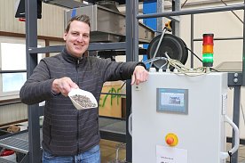 Bild: Dr.-Ing. Christian Borowski sucht nach Wegen unseren M&uuml;ll effizienter wiederzuverwerten