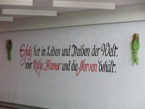 Manfred Weber (Vorsitzender SV "Aktivist" Sollstedt) &uuml;bernimmt stolz den Wanderpokal der Kegelmannschaften der ehemaligen S&uuml;dharz-Kaliwerke