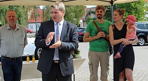 E-Tankstelle f&uuml;r Autos und Fahrr&auml;der