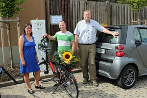E-Tankstelle f&uuml;r Autos und Fahrr&auml;der
