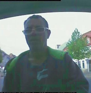 Mutma&szlig;licher Betr&uuml;ger gesucht