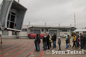 Auf dem Flughafen unterwegs