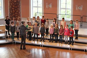 Getanzt und gesungen
