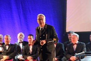 Ministerpr&auml;sident bekam Schl&auml;ge