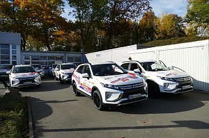 Autos an THC-M&auml;dels &uuml;bergeben