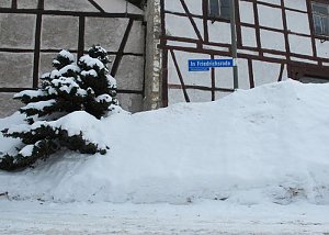 Wintergr&uuml;&szlig;e