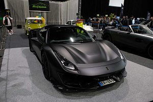 Peter Blei unterwegs auf der Erfurter Automobilmesse