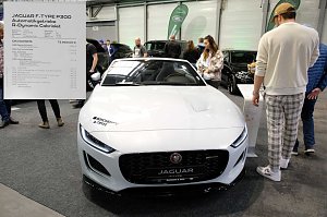 Peter Blei unterwegs auf der Erfurter Automobilmesse