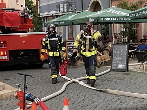 Feuerwehr&uuml;bung in der Bad Langensalzaer Altstadt