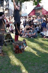 Ritterspektakel auf der Ronneburg zum Pfingstsamstag