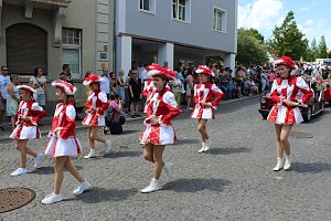 Festumzug zum Brunnenfest