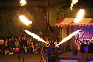 Atemberaubendes Feuerspektakel auf dem T&ouml;pfermarkt in Bad Langensalza
