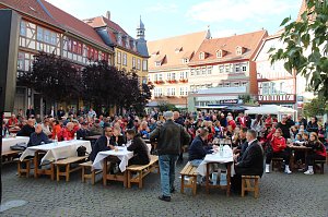 Vorstellung des neuen THC-Teams gestern auf dem Langensalzaer Neumarkt