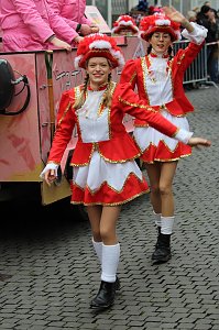 ZUm Karnevalsumzug zog es viele Jecken in die Stadt Bad Langensalza
